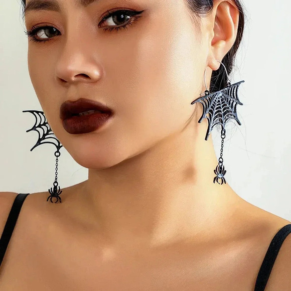 Halloween Sweet Cool Spider Mesh Fringe Earrings Dark Wind Metal Cutout - Picture 2 of 6